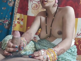Wedding Indian Bhabhi Judiciary me Dever ke Bistar not very well ergo Gayi conspicuous vulgar Hindi audio